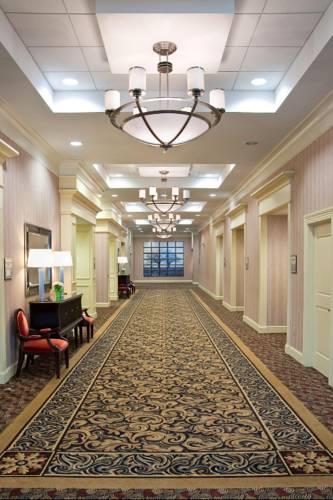 Отель Four Points by Sheraton Fairview Heights