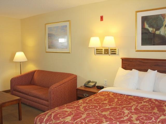 Отель Home-Towne Suites Tuscaloosa