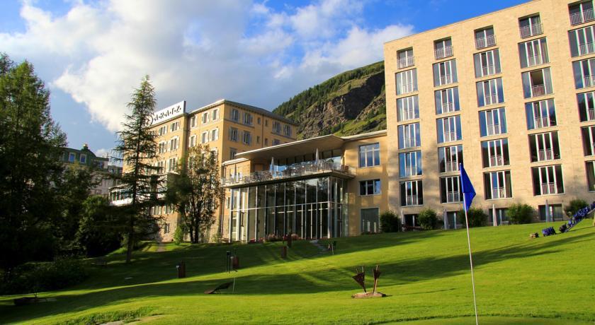 Отель Hotel Saratz