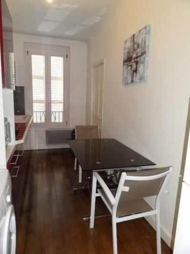 Апартаменты Appartement François 1er - 16ème