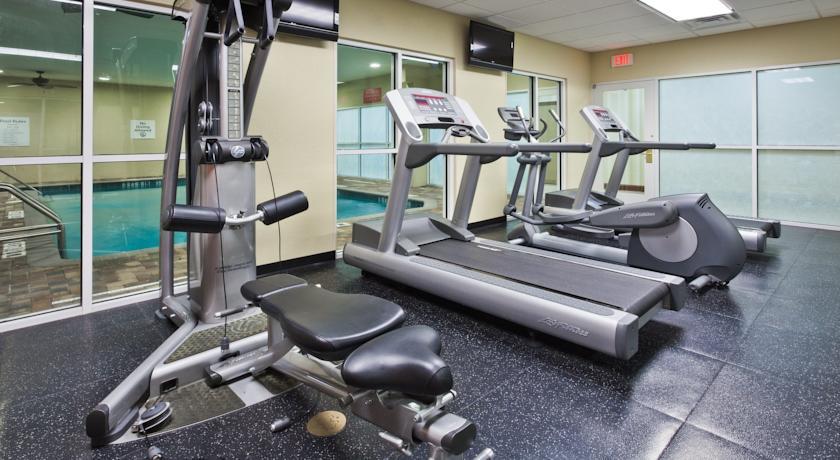 Отель Holiday Inn Express & Suites Lakeland