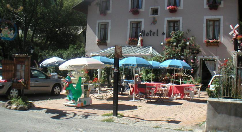 Отель Le Chatelas