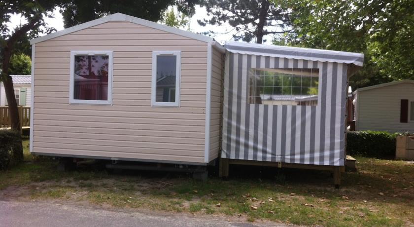 Отель Le Sherwood - Camping du Bois Masson