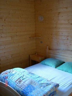 Отель Les chalets du Prayau