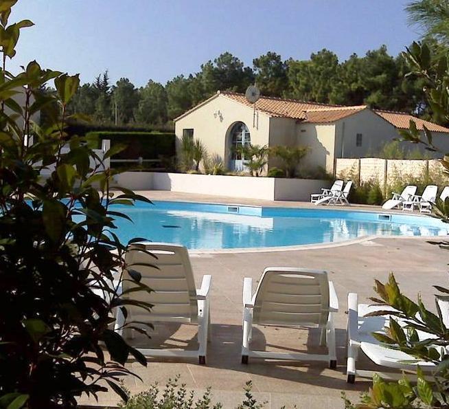 Отель Camping Le Village de la Mer