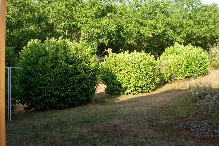 Апартаменты Villa dans le Perigord entre Sarlat et Cahors II