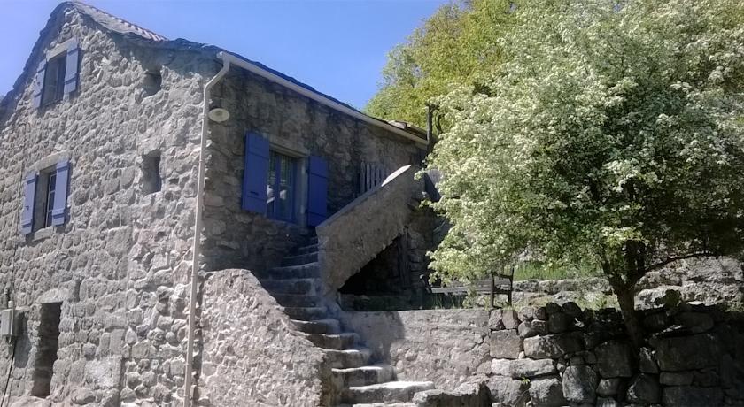 Апартаменты Gite La Boissière Thines