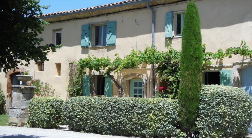 Апартаменты Appartement de Saint Jean Des Plats