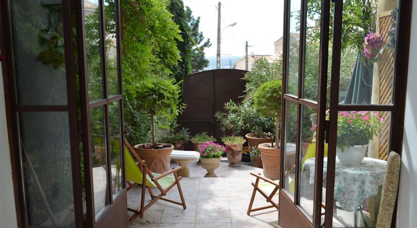 Мини-отель Un Relais En Provence