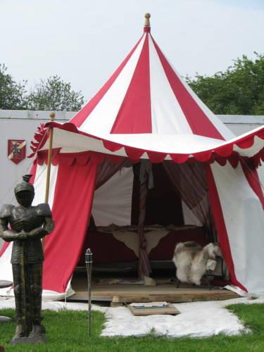 Отель Ferme Equestre - Camping Insolites