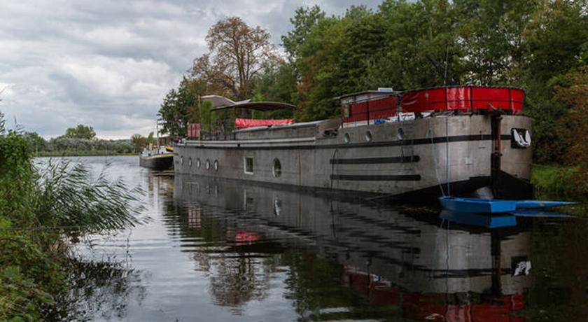 Отель Péniche l'Aparté