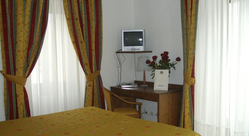 Отель Albergo Passo Baranca