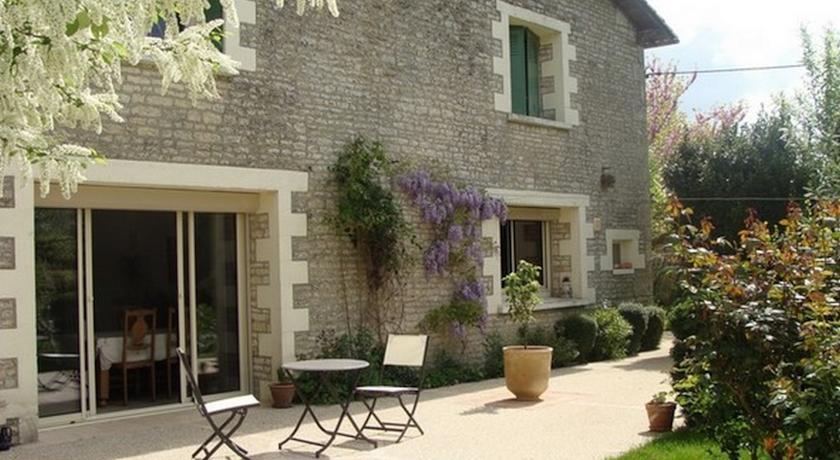 Мини-отель Chambres d'hôtes L'Acacia