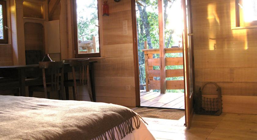 Апартаменты Les Cabanes du Tertre