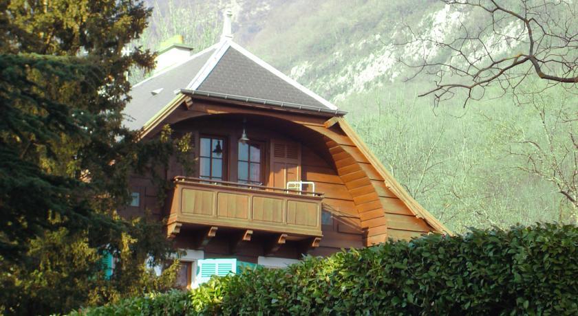 Апартаменты Maison aux Iris