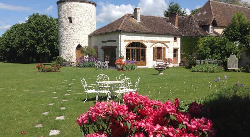 Мини-отель Chambres d'Hôtes Le Vieux Donjon