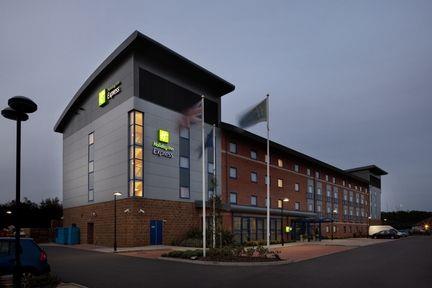 Отель Express By Holiday Inn Banbury