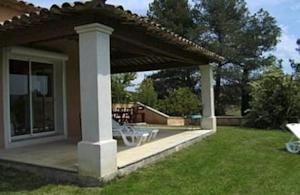 Апартаменты Holiday Home Roussillon Chemin De La Mutte III