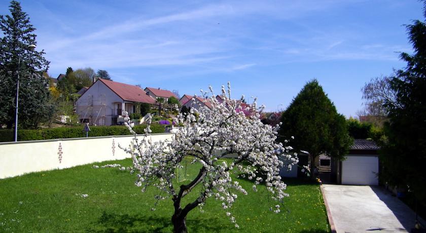 Апартаменты Joigny Appartement