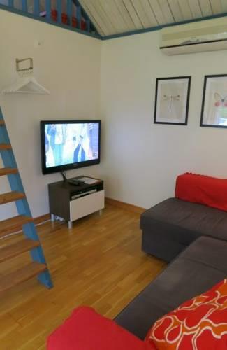 Апартаменты Holiday home Landborgsbacken Färjestaden