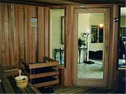 Отель Holiday Inn Express Tulsa - Central