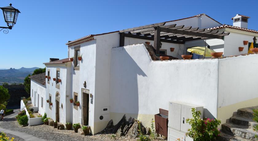 Отель Casa Elvira da Silva