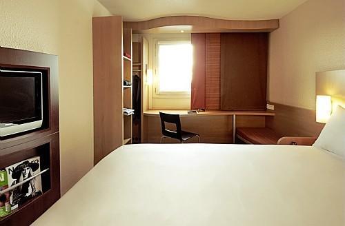 Отель ibis Falaise Coeur de Normandie