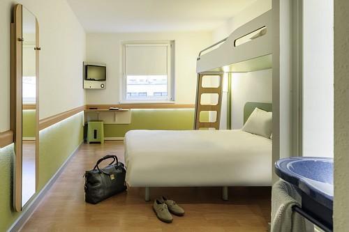 Отель ibis budget Istres Trigance