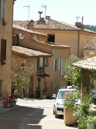 Апартаменты La Maison de Moustiers