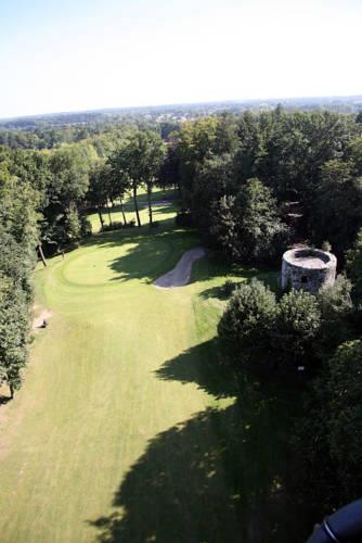 Апартаменты Domaine des Ormes