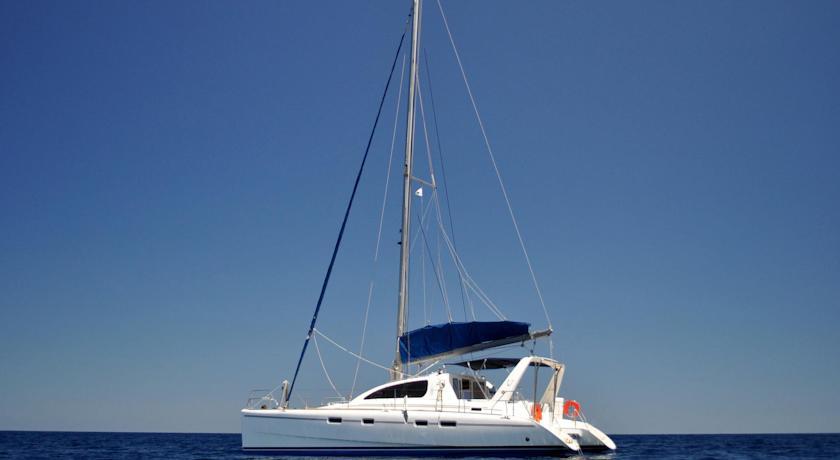 Отель Moncatamaran