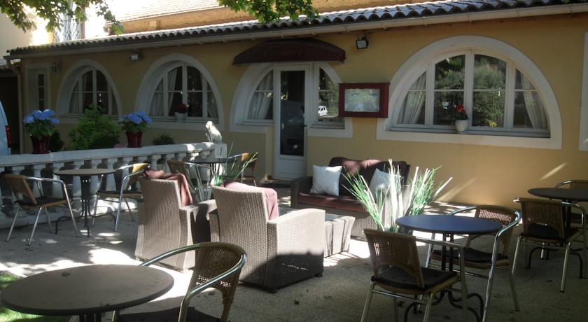 Отель Hôtel le Commerce