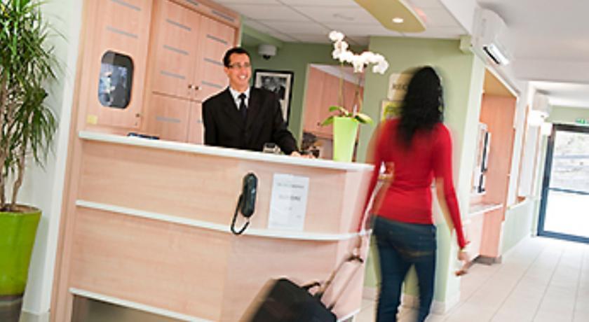 Отель ibis budget Nimes Caissargues