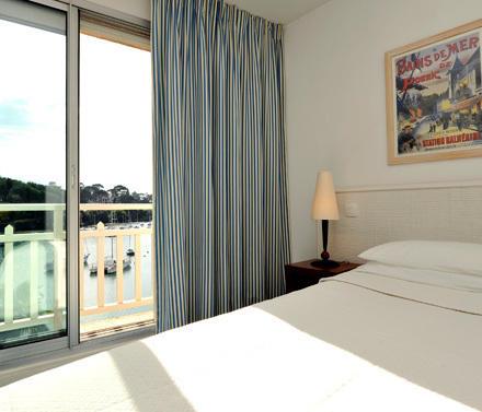 Отель Hôtel Beau Soleil