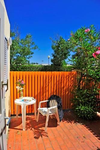 Отель Les Portes du Roussillon