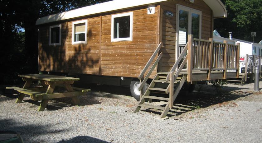 Отель Camping La Pindière