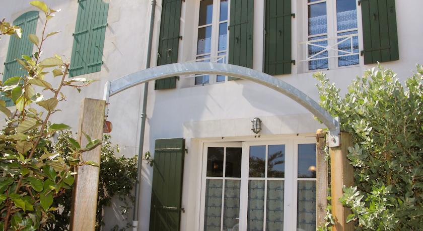 Отель Maison Raize de la Favre