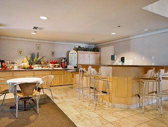 Отель Days Inn San Jose Airport