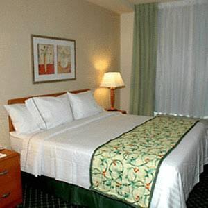 Отель Fairfield Inn & Suites Warner Robins