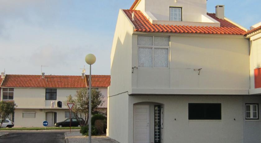 Peniche Surf House