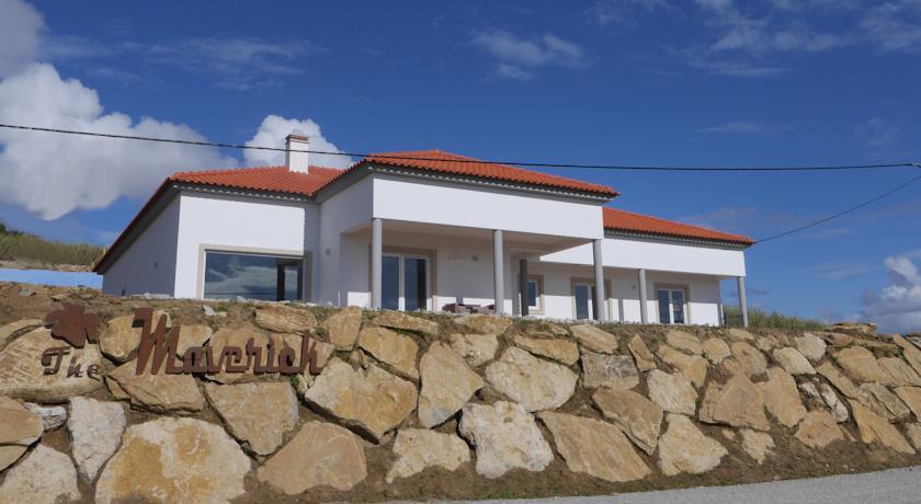Гостевой дом The Maverick Surfhostel & Guesthouse