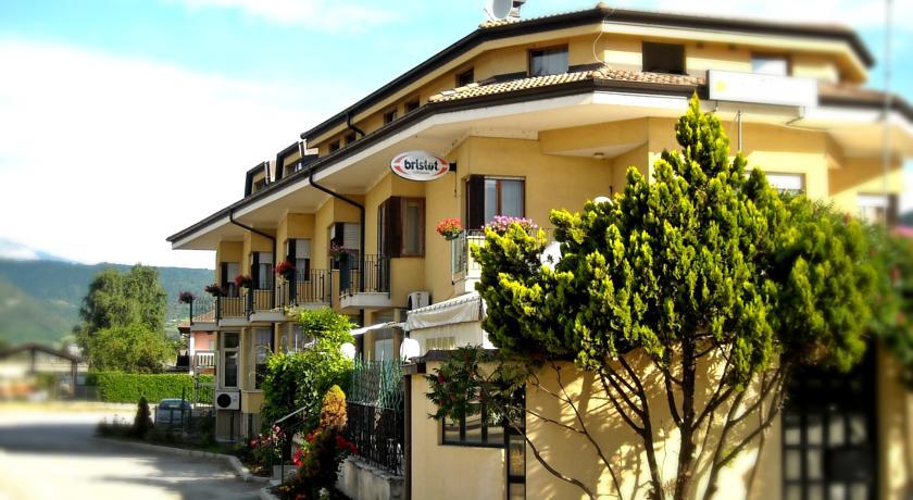Отель Hotel Nikoli
