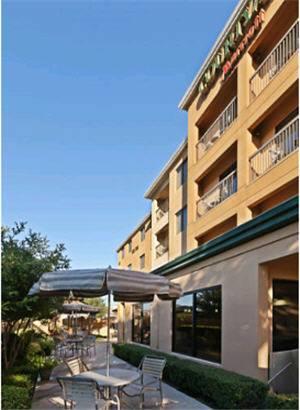 Отель Courtyard Dallas Mesquite