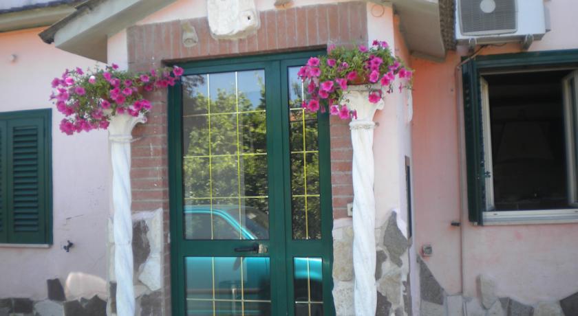 Отель B&B I due Pini