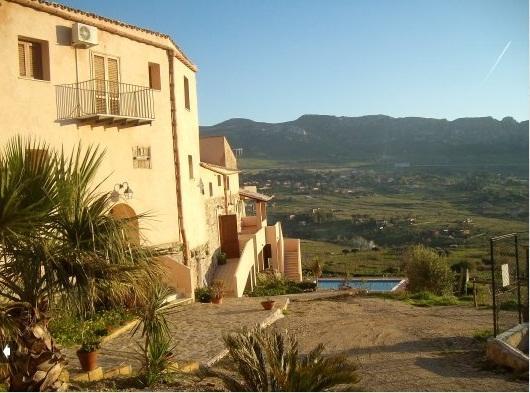 Отель Agriturismo Masseria La Chiusa