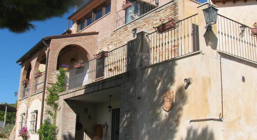 Отель Casale del Levriero