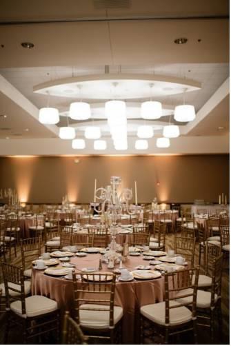 Отель I Hotel and Conference Center