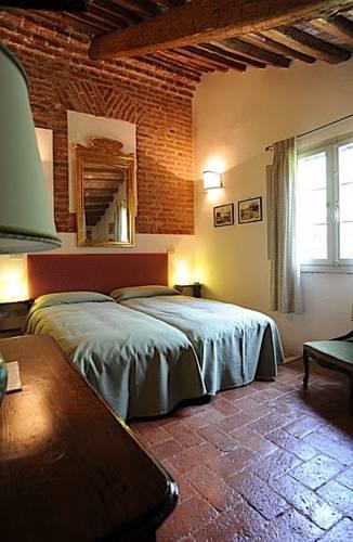 Отель Tenuta Castel Venezze