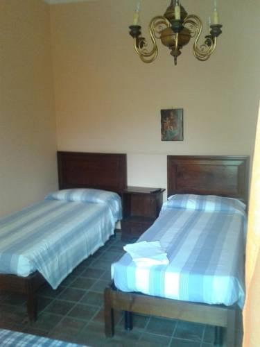Отель Hotel Tripoli