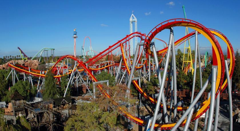 Отель Knott's Berry Farm Hotel